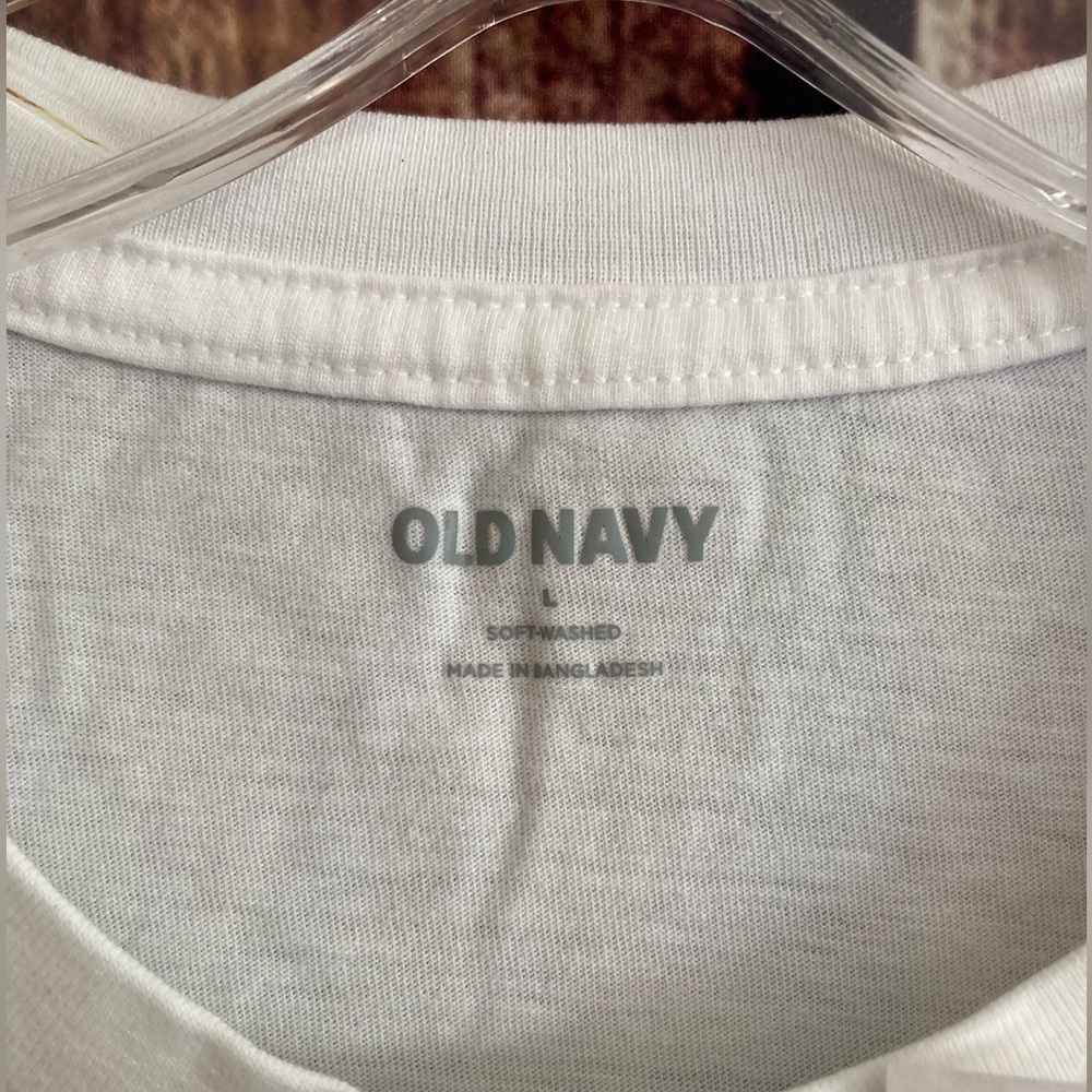 Old Navy | NWT Men’s Casual White Crew Neck Short Sleeve T-shirt - Picture 3 of 4